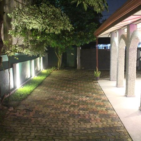 Villaflorence Kadawatha 外观 照片