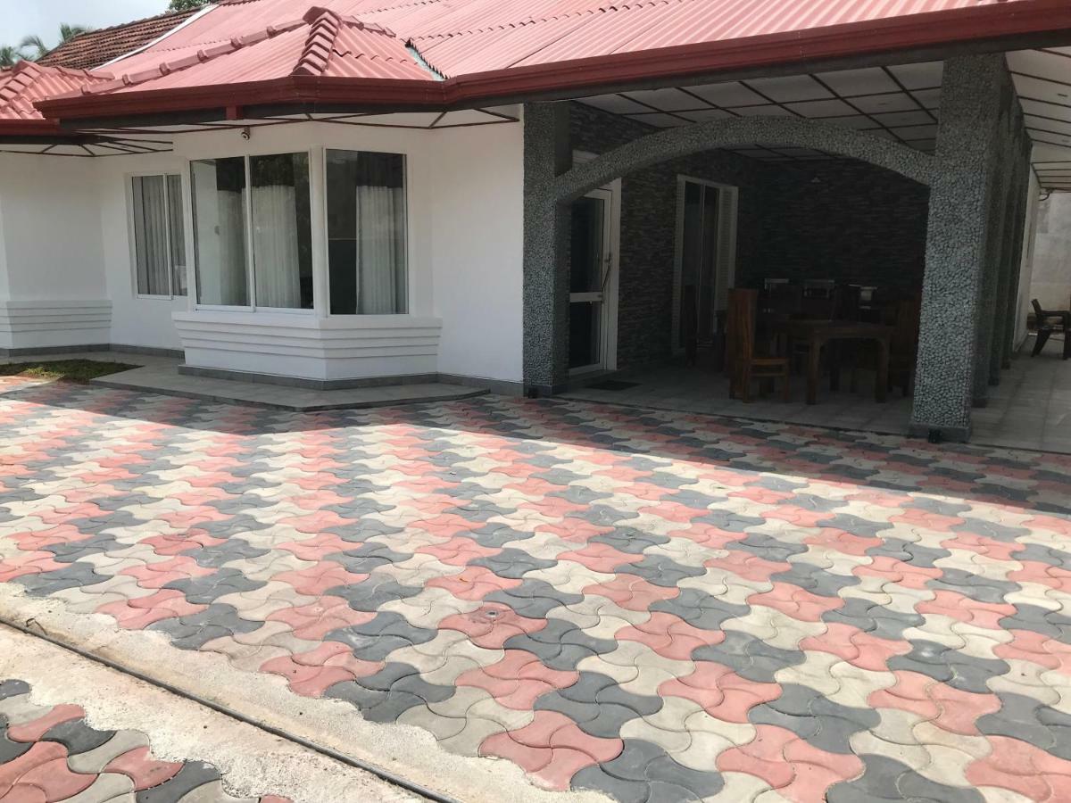 Villaflorence Kadawatha 外观 照片